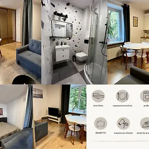 Ohmyhome - Hala Mirowska Warszawa